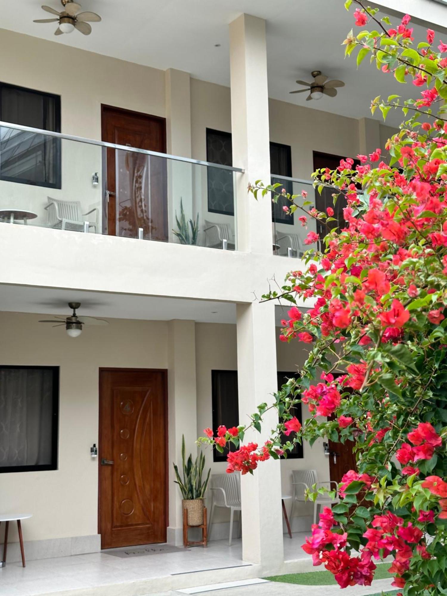 Harman Suites מואלבואל מראה חיצוני תמונה